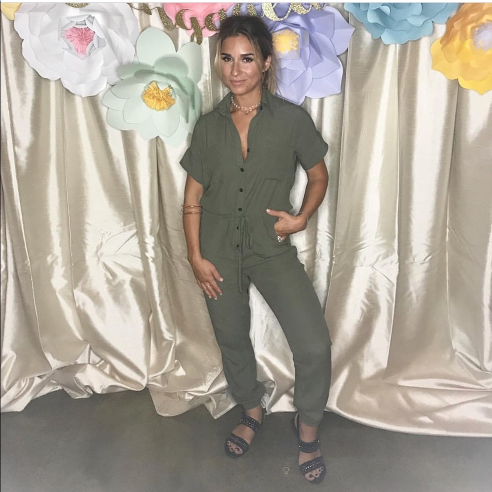 Kittenish Olive Green Jumpsuit